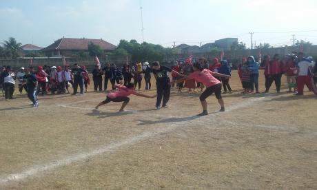 Atlet Hadang PKK di Porkot denpasar 2015